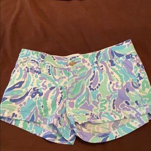 Lilly Pulitzer Walsh Short , size 4